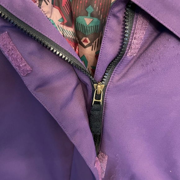 686 Purple Jacket with Multicolor Pattern - Picture 5 of 7